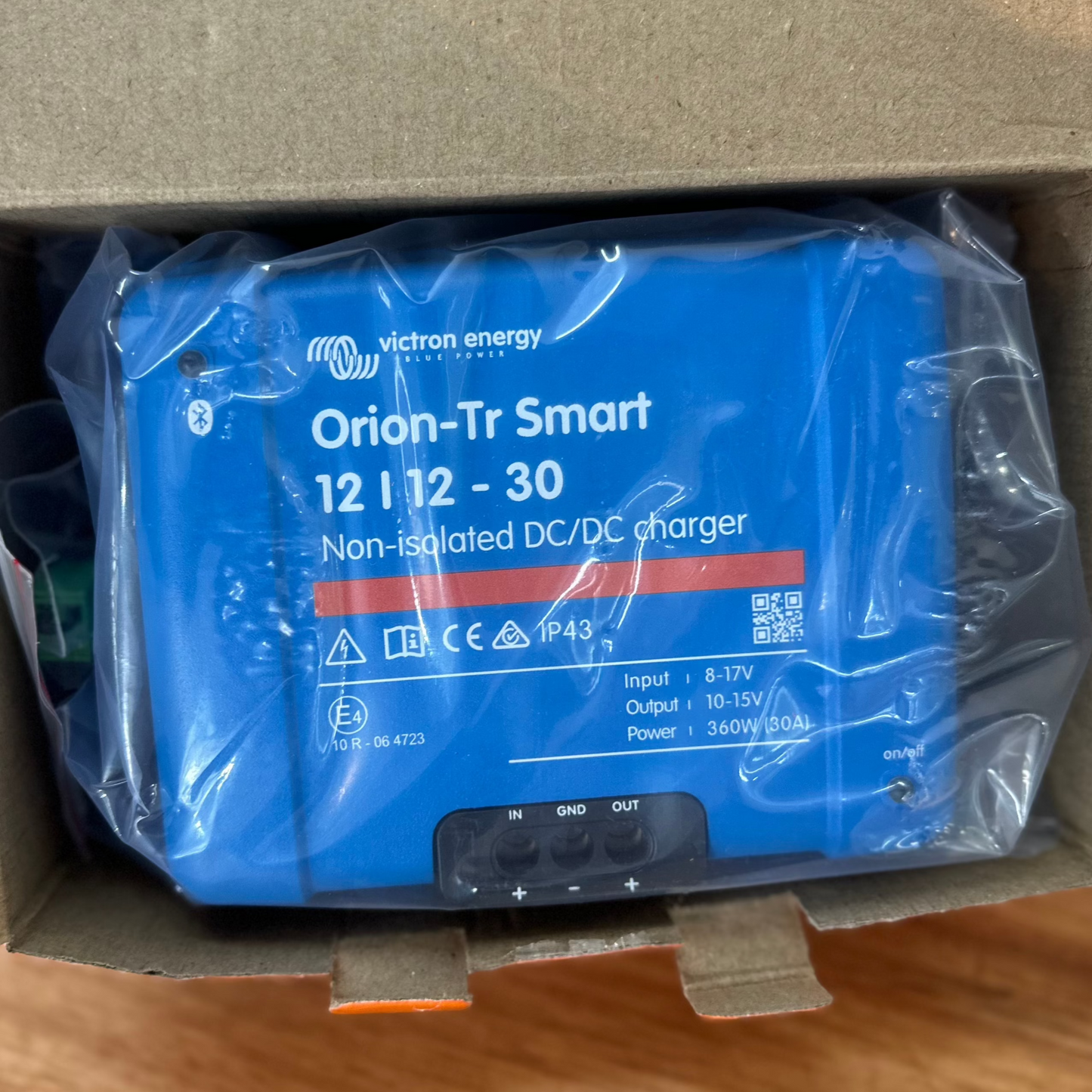 Victron Orion-Tr Smart Non-isolated DC-DC Charger 12V/12V - 30A