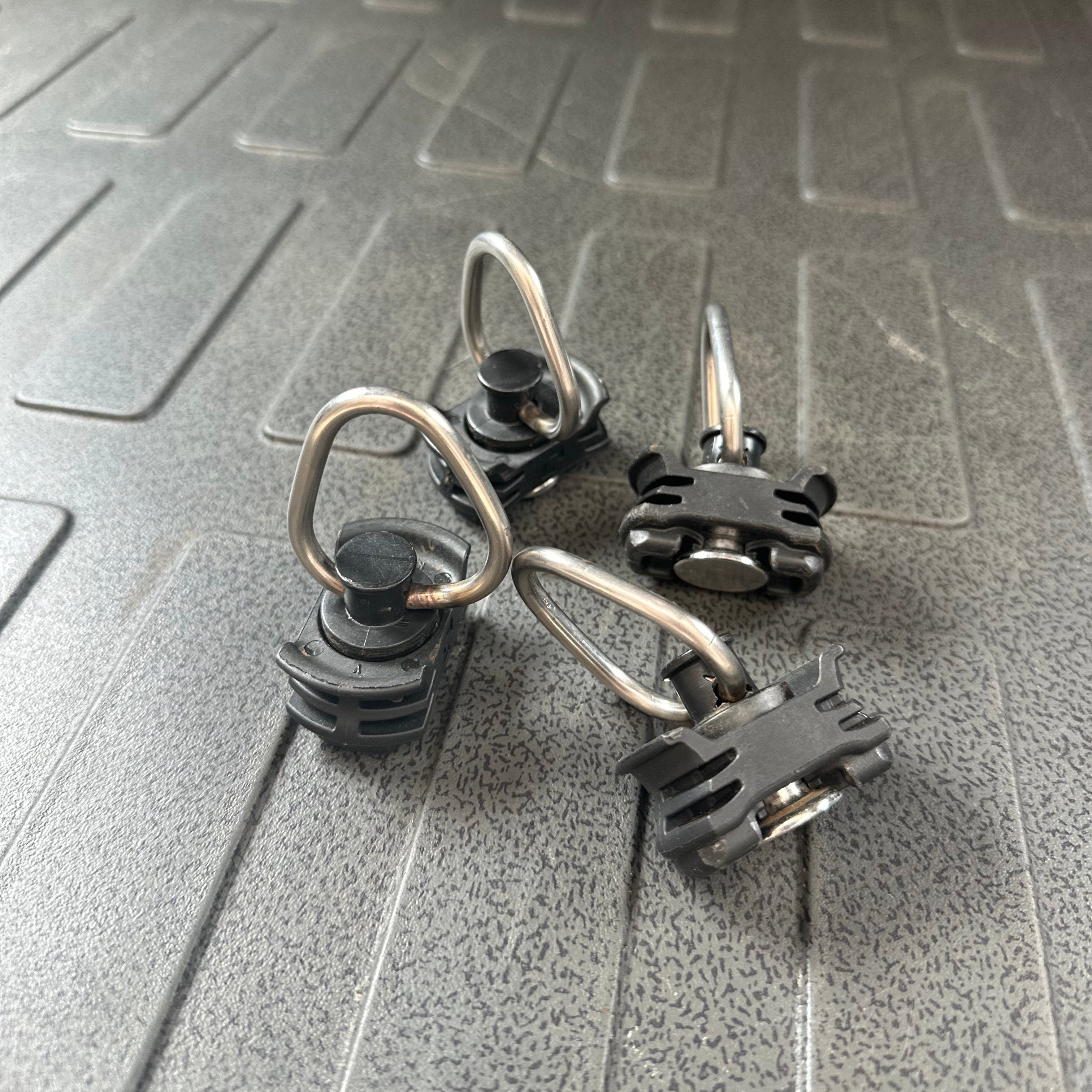 Genuine INEOS: Quick Release Tie Down Rings – Maggie's Supplies By WA